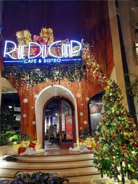 Ảnh Trang Trí Noel Văn Phòng Quốc Oai